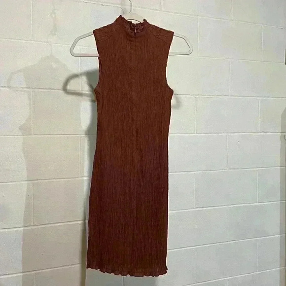 BAR III Women's Smocked Bodycon Dress SMALL Rosewood Mock Neck Cocktail‎ Party - Picture 10 of 13